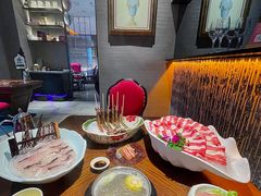 -泓炙颐凤鲜海鲜火锅料理(桐乡店)