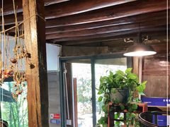 -蓝壁虎咖啡酒馆