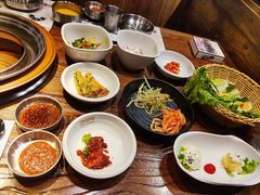 烤肉小菜-农乐园炭火烤肉(世茂店)