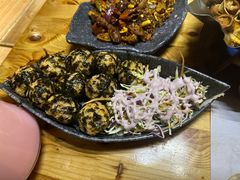 金枪鱼泡菜饭团-恩你小木屋米酒店(莱山店)