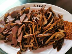 -老鼎万春卤菜(五代传承创始老店)