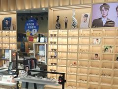 -一代眼镜(浦东大拇指广场店)