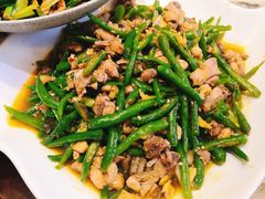 -蔼若春.传承三十年云南菜(金碧公园店)