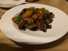-关东小磨东北菜(上海长风大悦城店)