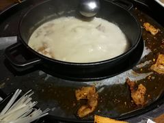 -三人行骨头王火锅(长寿店)