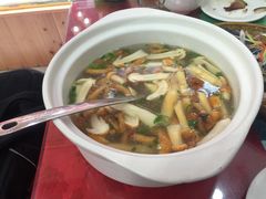 -乡土特色.冷锅鱼.牦牛肉汤锅