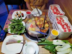 -蒙肥羊·酸汤潮牛·鲜牛肉火锅烤肉自助(岗顶店)