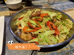 椰菜花炒烧猪肉-石岐乳鸽村(南海第三分店)