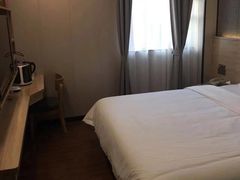 -文星酒店(广州北京路步行街海珠广场地铁站店)