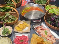 -由衷贵州酸汤牛肉火锅(新桥店)