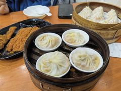 -莱莱小笼·乔艾