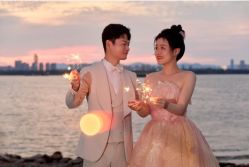-蒙太奇婚纱摄影(万达店)