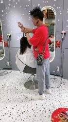 -吉米护肤造型