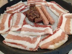 -焱味真•韩牛自助烤肉(大学城店)