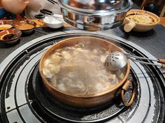 -阿山卓·野生菌火锅·纳西火塘烤肉