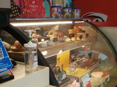 -DQ·蛋糕·冰淇淋(大宁国际商业广场店)