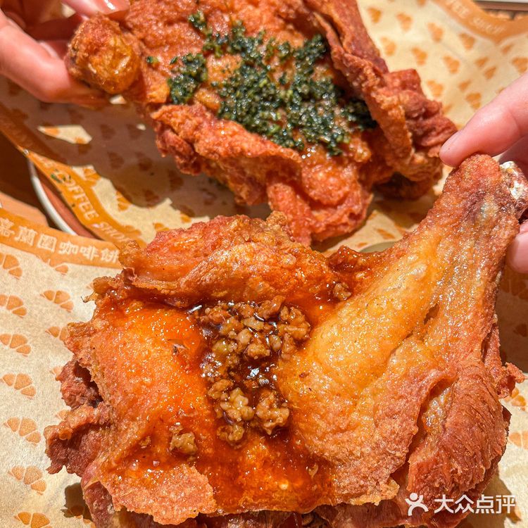 广州首家！！！滑蛋虾仁扁可颂好好吃！