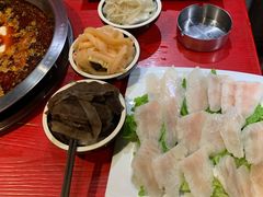 -谭鸭血老火锅(漳州路店)