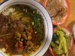 -矮子粉店1985·长沙米粉(湘春路店)