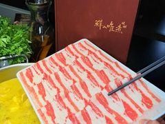-鲜入唯煮·港式海鲜牛肉火锅(金宝街店)