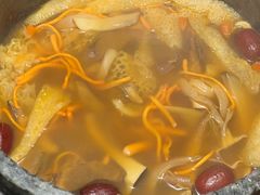 -芸山季·云南山珍菌火锅(人民广场来福士店)