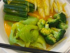 -五谷芳乳鸽王(梅沙老店)