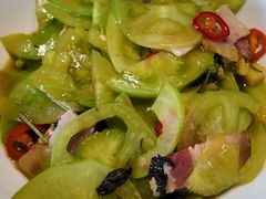 -头上红煨盐鸡乡村食府