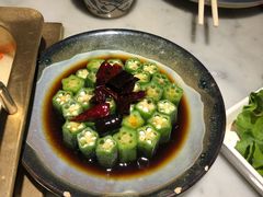 -尚尚仙·酸汤猪手·猪肚鸡火锅(华联万柳购物中心店)