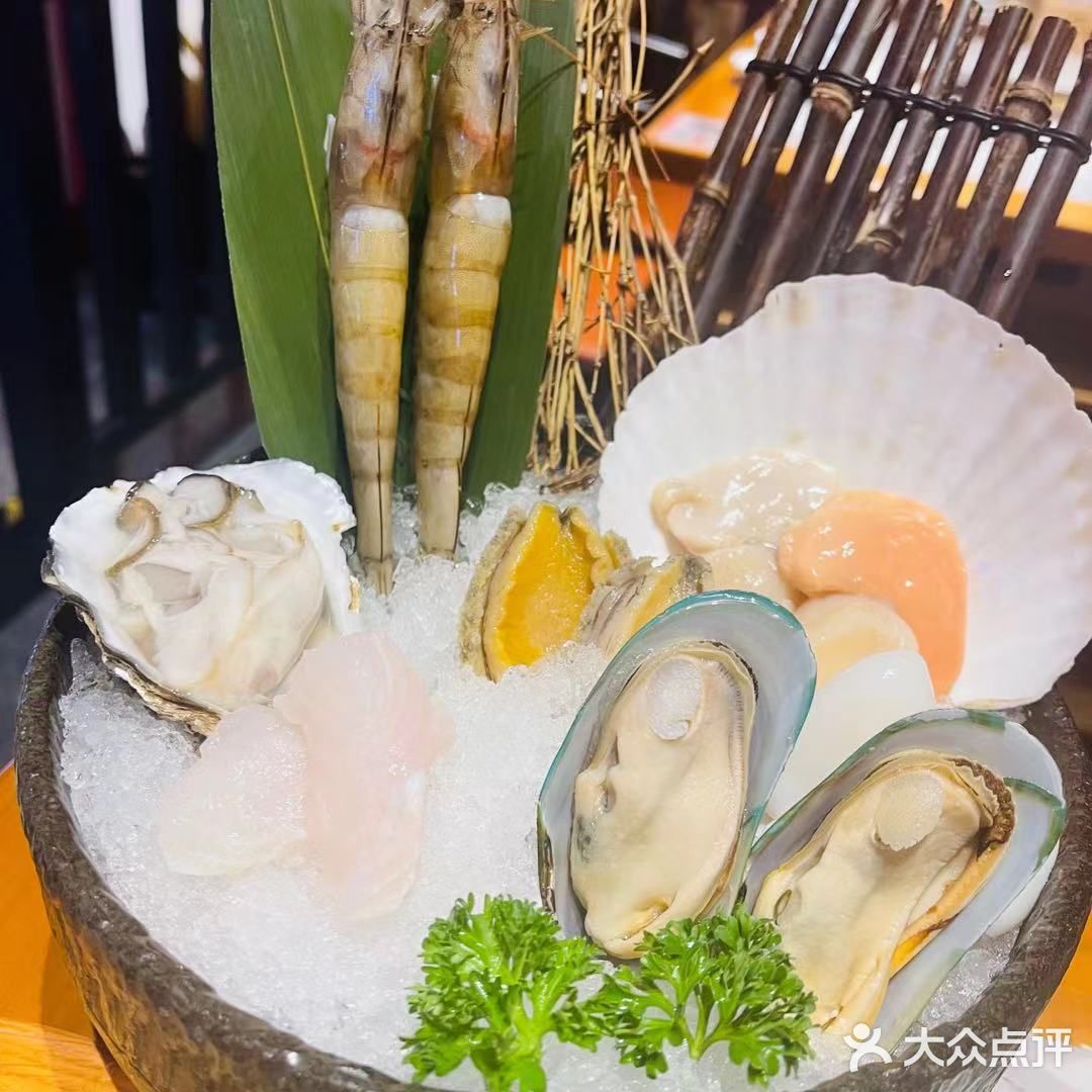 只要花两百多，居然就可以无限畅吃