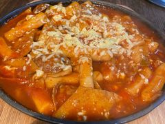 海鲜芝士炒年糕-MI WU FACTORY米屋美食工厂餐厅(绿地店)