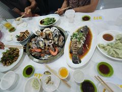 -巧克力渔家.小船海鲜胶东菜(万平口店)