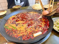 -黄潇洒老火锅(九眼桥宏济巷店)