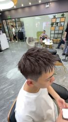 -藤野造型烫染·漂发