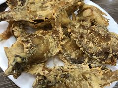炸小偏口鱼-林之六八·6886大连老菜馆