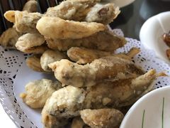 干炸小黄鱼-鸿亨泰杂鱼馆(港馨家园店)