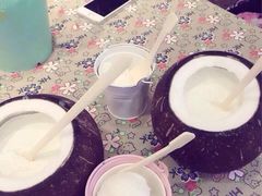 -志龙皇冠吃货椰子铺