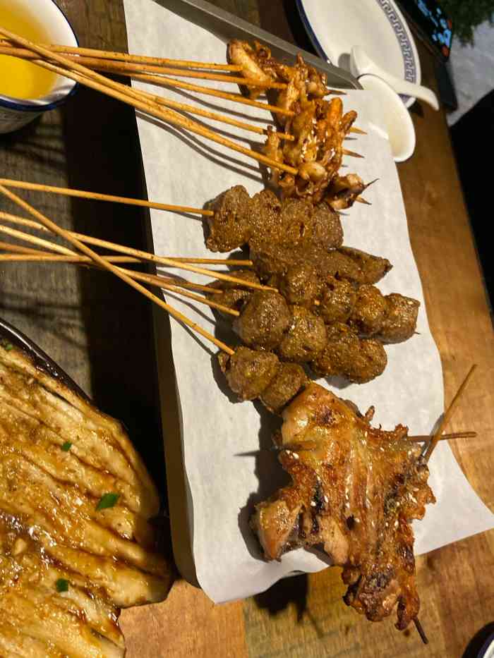 木生火烧烤主题专门店(天河贰店)-"夜宵要吃小龙虾,石牌东整条路都有.