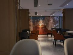 -白玉兰酒店(上海田子坊马当路地铁站店)