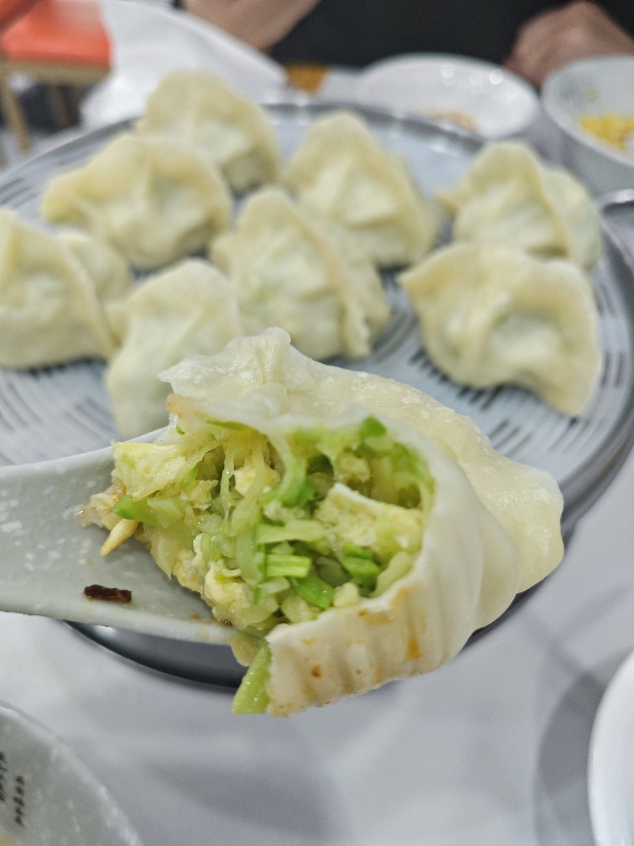蒸饺真不错,角瓜鸡蛋很清爽,料足,好吃