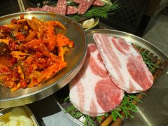 -草家酱蟹炭火烤肉店(珲春南路一店)
