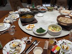 -泓历皇朝酒店(东亭店)