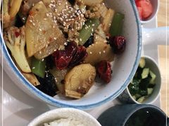 -轻蔬不用等·素食(江苏路店)