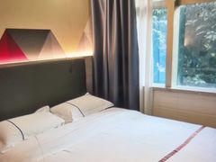 -逸米酒店(广州中山大学附属第一医院东山口地铁站店)