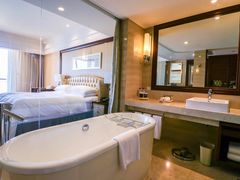 -千岛湖希尔顿休闲艇俱乐部