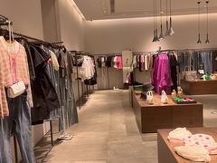 -URBAN REVIVO(北京大兴凯德MALL店)