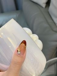 -米小兔美甲美睫