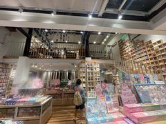 -猫的天空之城概念书店(苏州平江店)