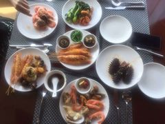 -荣誉国际酒店-云顶旋转餐厅