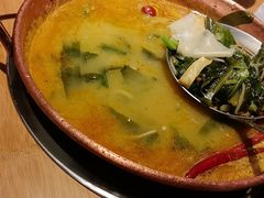 -洱火云南酸菜牛肉火锅(石景山当代商城店)