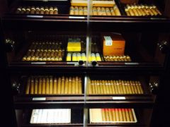 雪茄-LONG BAR 廊吧(外滩华尔道夫酒店)